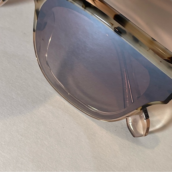 NWT KREWE Webster Nylon Sunglasses Oyster to Pearl Color - Picture 3 of 12